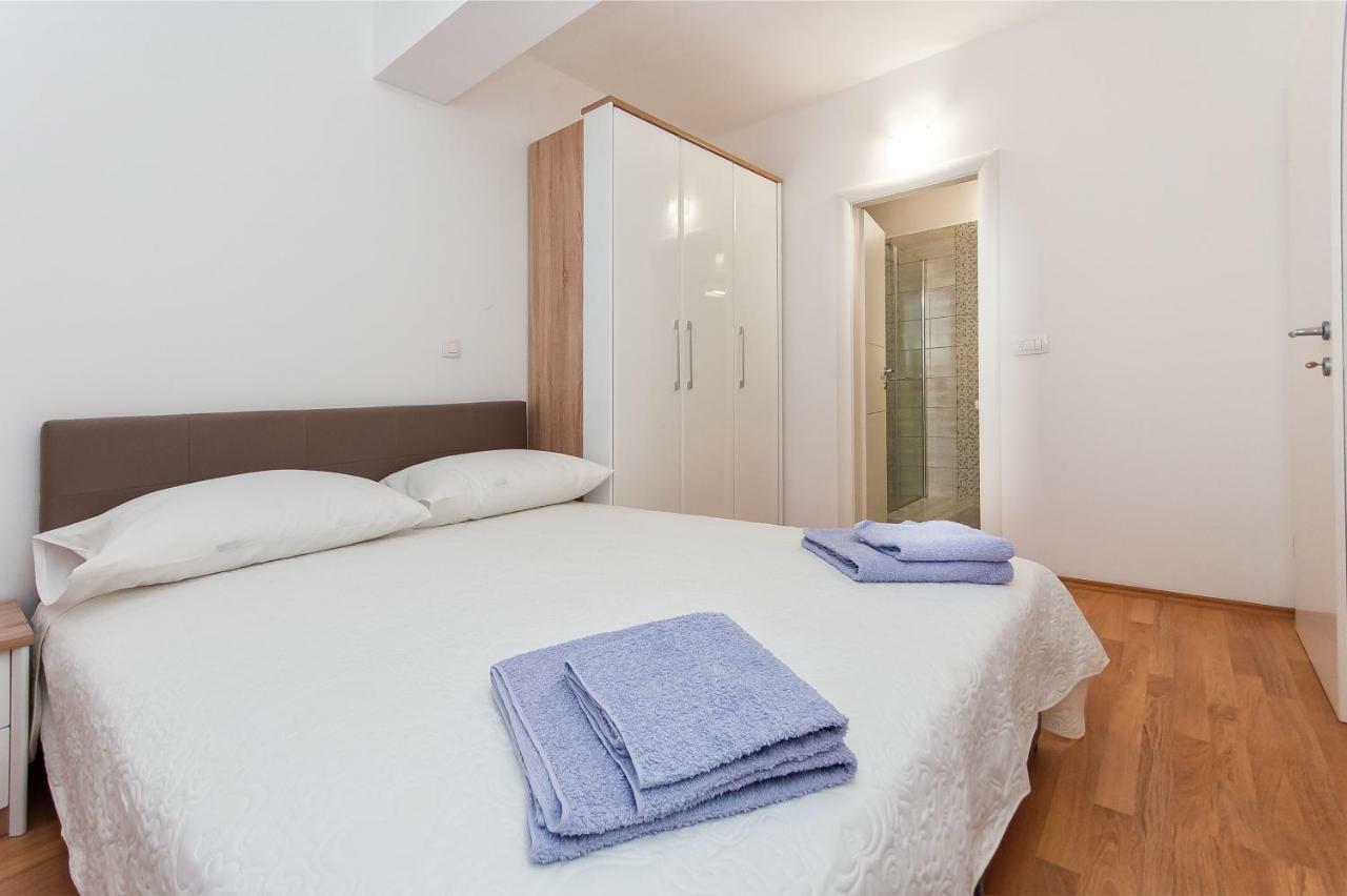 Apartman Mira- Omiš Extérieur photo