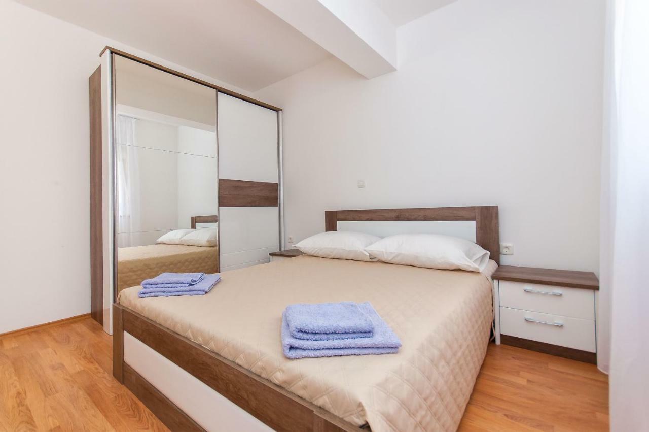 Apartman Mira- Omiš Extérieur photo